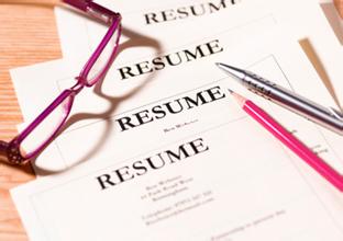 英语专业大学生求职是否一定要写英语简历?